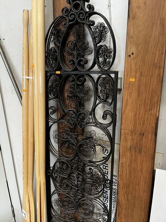 Dele til jernport samt div. Træ