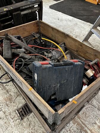 Palle med div. Værktøj