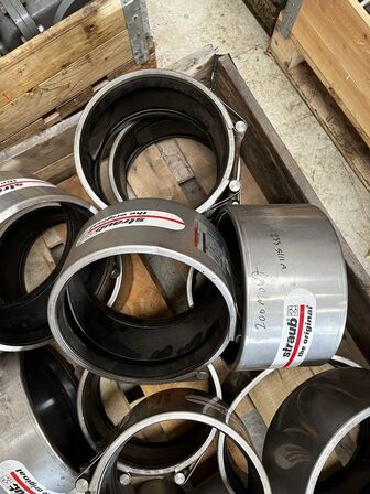 Palle med div. Varelager og reservedele