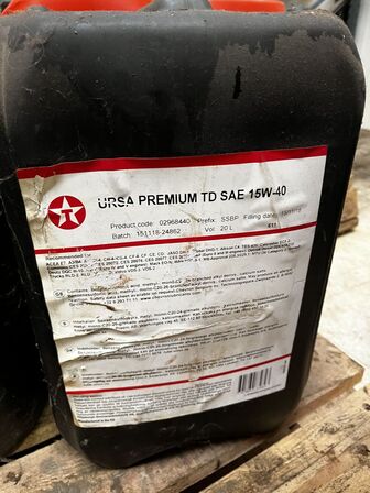 40L olie TEXACO Cetus DE 100, URSA Premium TD Sae 15W-40