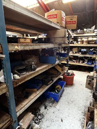 Div. Varelager og reservedele