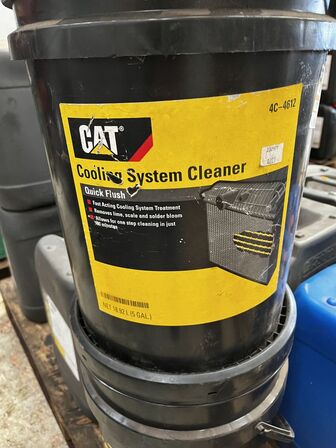 2 stk. dunke kølemiddel CAT Cooling System Cleaner