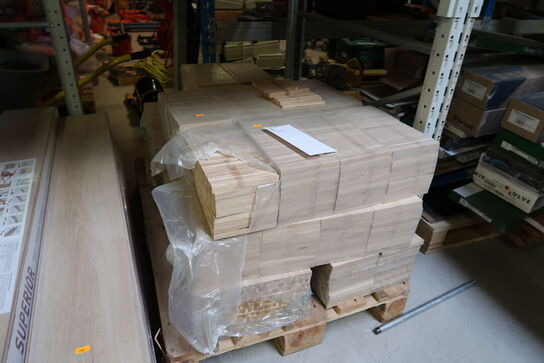 Palle med div. Klodsgulv