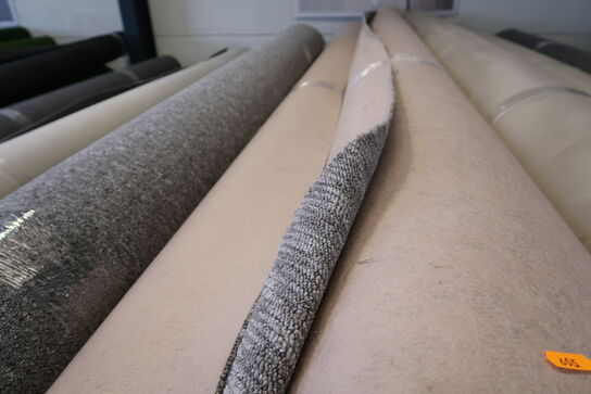 1 rulle gulvtæppe BERN