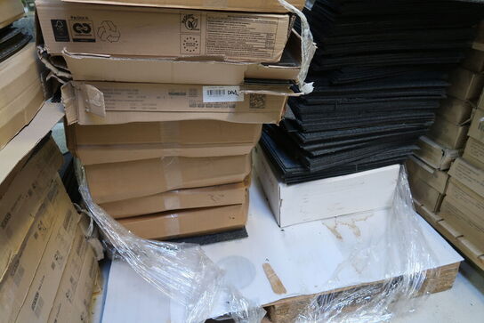 Palle med div. Tæppefliser