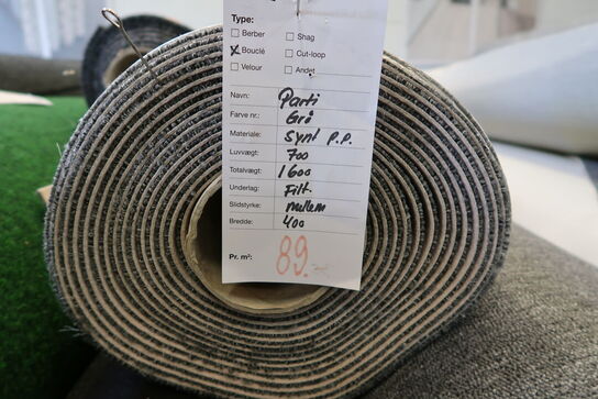1 rulle gulvtæppe PARTI