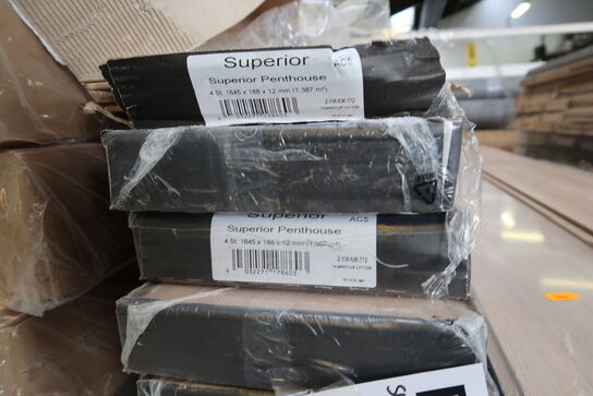 11 pakker gulv SUPERIOR Laminat