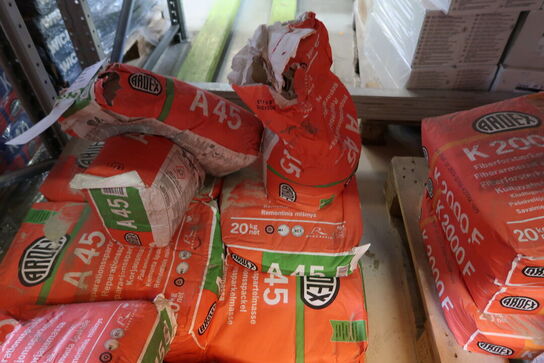 Palle med gulvspartelmasse ARDEX