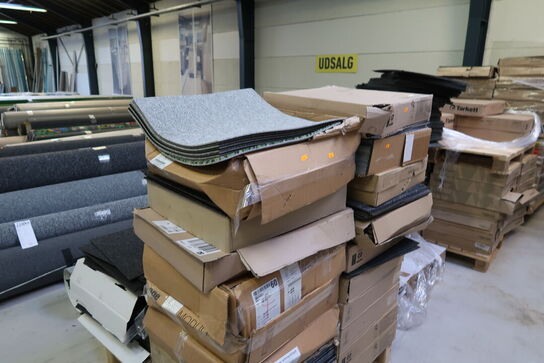 Palle med div. Tæppefliser