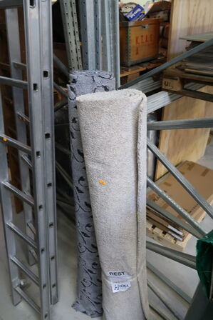 3 ruller med gulvtæpper