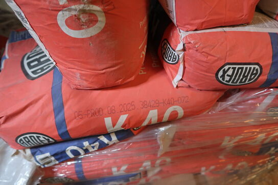 Palle med gulvspartelmasse ARDEX K40