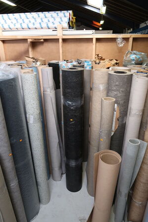 Div. Ruller pvc/vinyl/linoleum der er både hele/ubrugt og bruge ruller