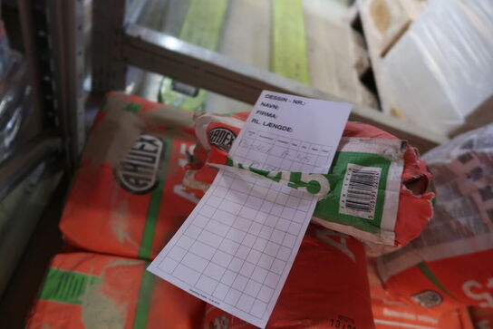 Palle med gulvspartelmasse ARDEX