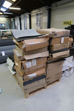 Palle med div. Tæppefliser