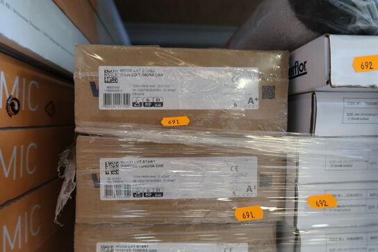 4 pakker gulv WOOD LVT Start