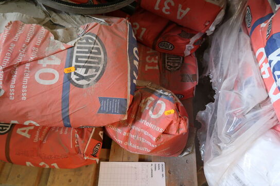 Palle med gulvspartelmasse ARDEX K40