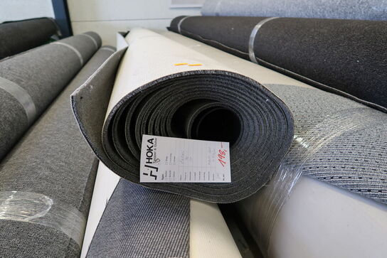 1 rulle gulvtæppe CARNI