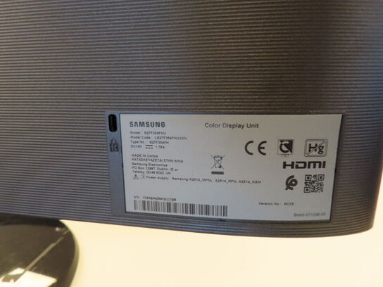 2 stk. 27" monitorer, Samsung S27F354FHU/S27D5590CS, tastatur og mus