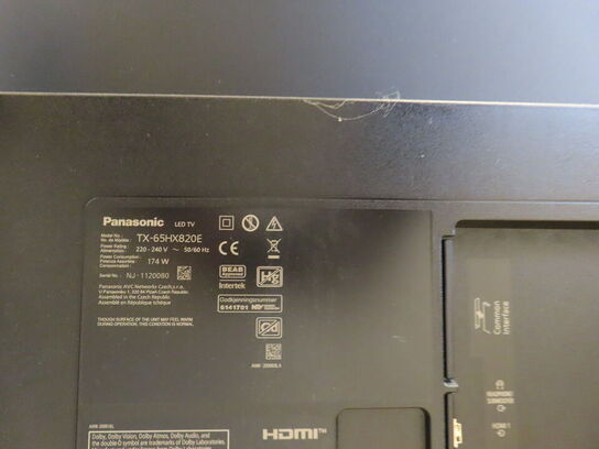65" LED TV, Panasonic TX-65HX820E, m. fjernbetjening og vægbeslag