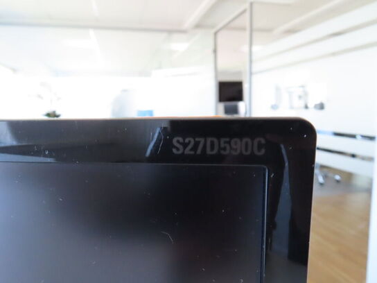 2 stk.  27" monitorer, Samsung S27D590C, tastatus og mus