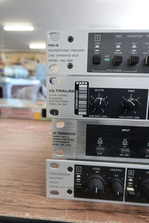 4 stk. Audio-enheder BEHRINGER