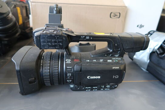 Camcorder CANON XF205