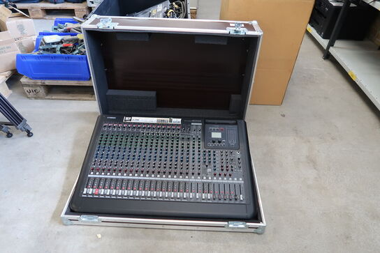 Mixerpult YAMAHA MGP24X i flightcase