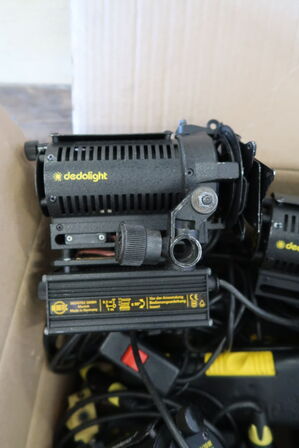 8 stk. Lamper DEDOLIGHT DLHM2 / DLH2