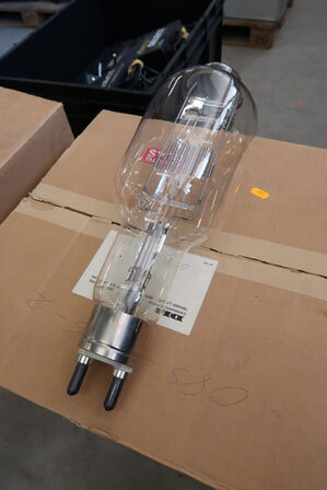2 stk. 10.000W Gas-pærer OSRAM