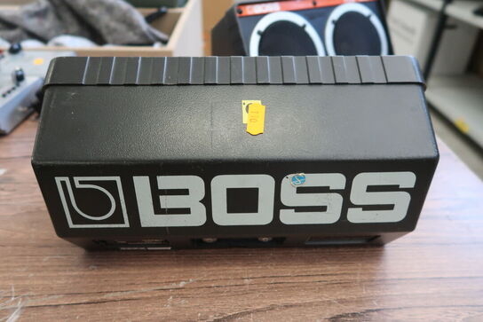 2 stk. Passive monitors BOSS MS-100A