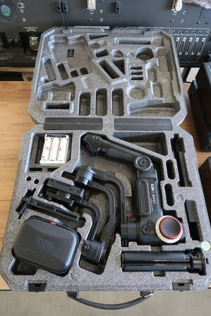 Kamera gimbal ZHIYUN Crane 3