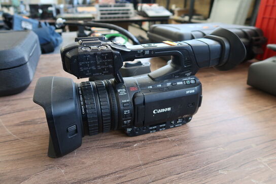 Camcorder CANON XF205