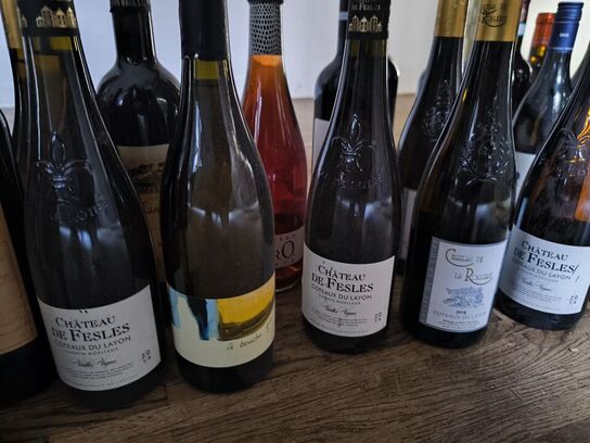 Div. flasker med vin