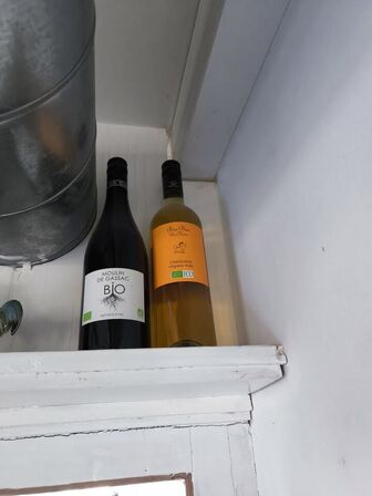Div. flasker med vin
