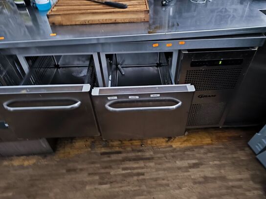 Underdesk køleskab GRAM m. skuffer