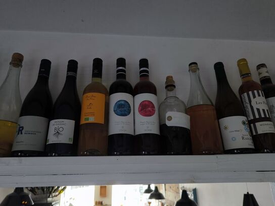 Div. flasker med vin