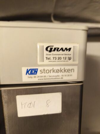 Industrikøleskab GRAM K 410 RG L1 6N