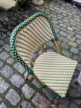 3 stk. café fletstole ZEDERKOF Alicante samt rustikt bord