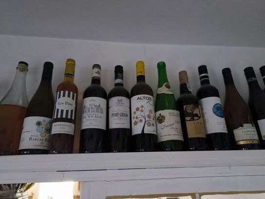 Div. flasker med vin