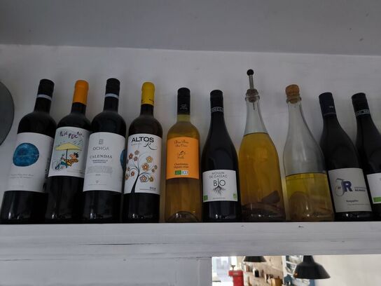 Div. flasker med vin