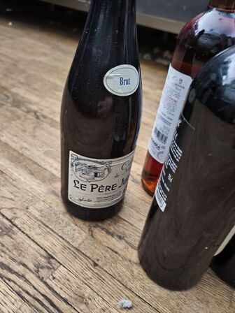 Div. flasker med vin