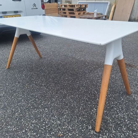 Spisebord
