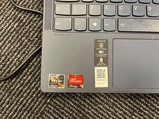 Bærbar computer LENOVO Yoga 6