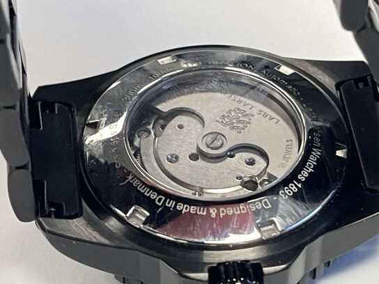 Herreur LARS LARSEN "The Sea Lion" 44 mm.