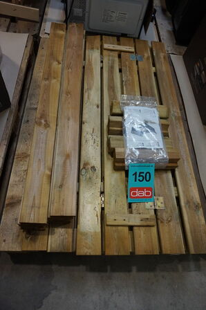 Sandkasse med vippelåg og bænk 120x120 cm