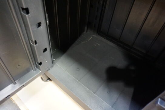 Keter Unity XL  multifunktionelt udendørsbord til grill 