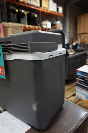 Outfit køleboks til bil 12V 