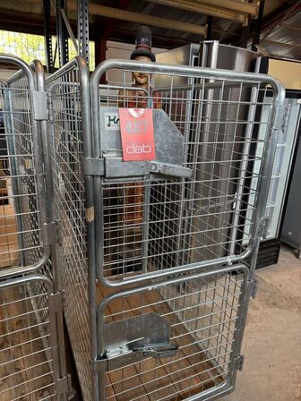 Transportbur med todelt låge & træbund