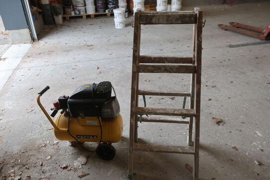 Kompressor STANLEY samt wienerstige