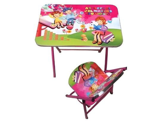 Børnebordssæt i pink farve.